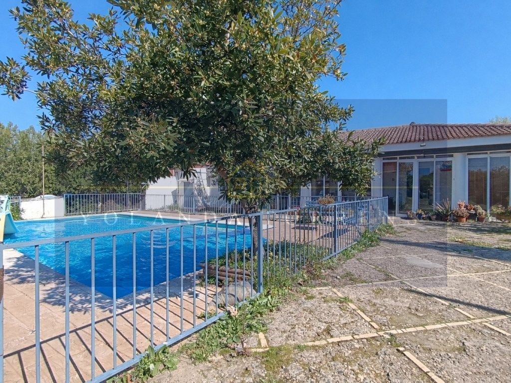 Piscina de Casa o xalet en venda en Alcalá de Guadaira