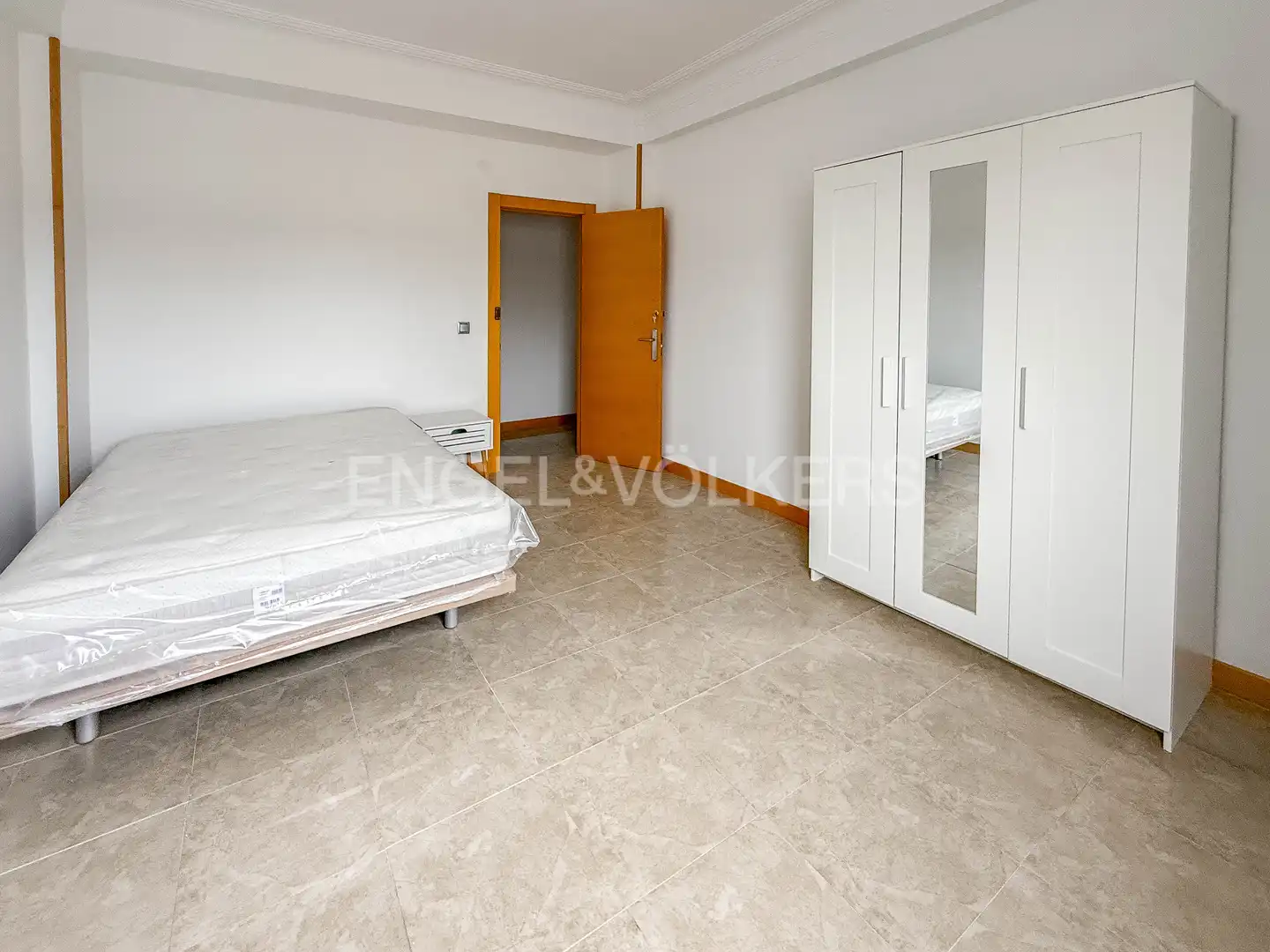 Habitación de Piso de alquiler en Santander con Calefacción, Amueblado y Balcón