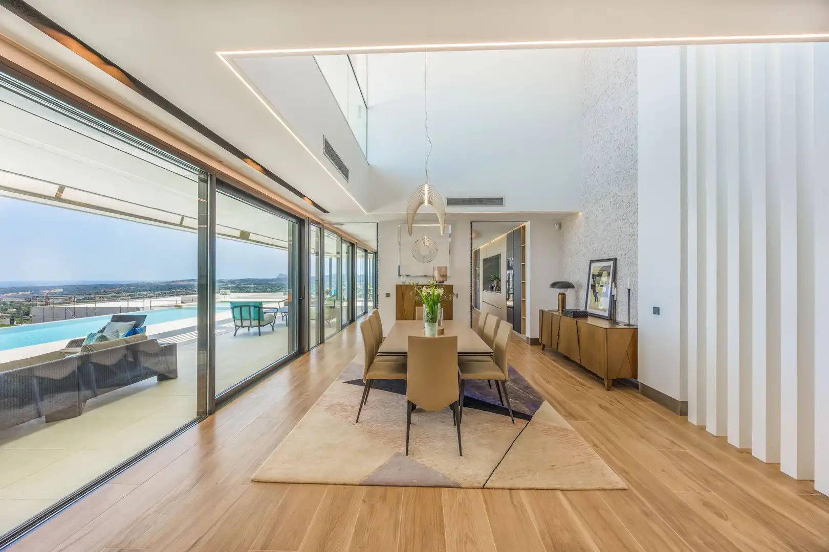 Comedor de Casa o chalet en venta en Sotogrande con Aire acondicionado, Calefacción y Jardín privado