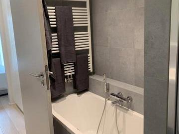 Foto 2 de Piso de alquiler en Gran Via, La Rioja