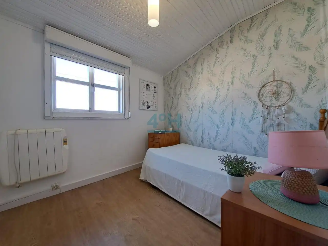 Bedroom of Apartments for sale in Ourense Capital   with Heating and Furnished