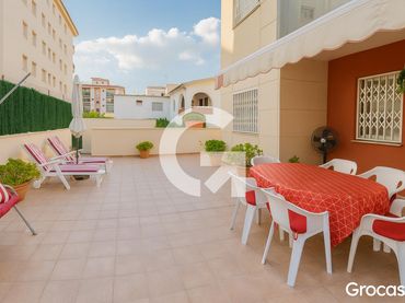 Rez-de-chaussée avec piscine à vendre à CL EBRE