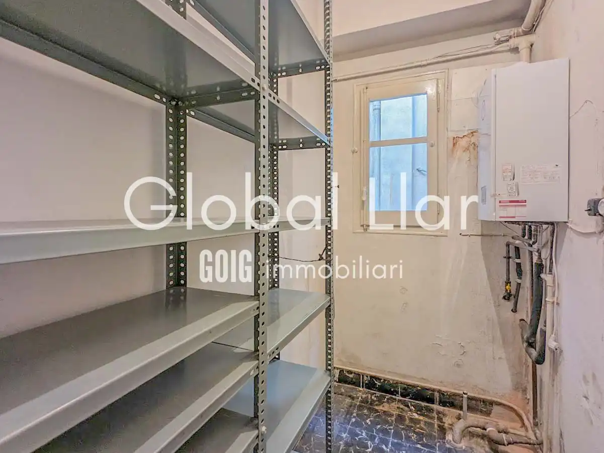 Wohnung zum Verkauf in Lleida mit Klimaanlage, Heizung und Balkon