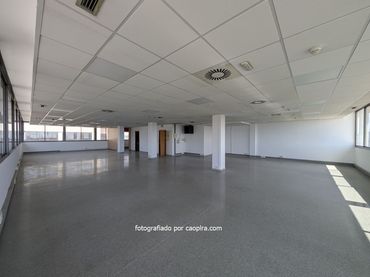 Oficina amb ascensor de lloguer a blasco de garay