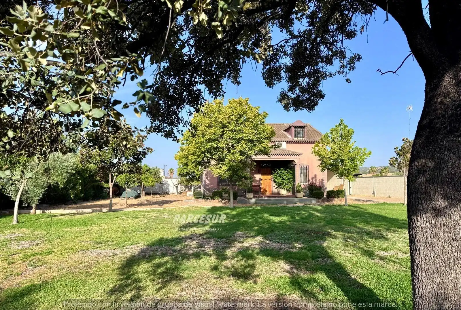 Casa con jardín en venta en Periurbano Oeste - Sierra