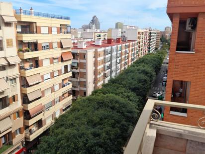 Exterior view of Flat for sale in Mislata  with Air Conditioner and Balcony