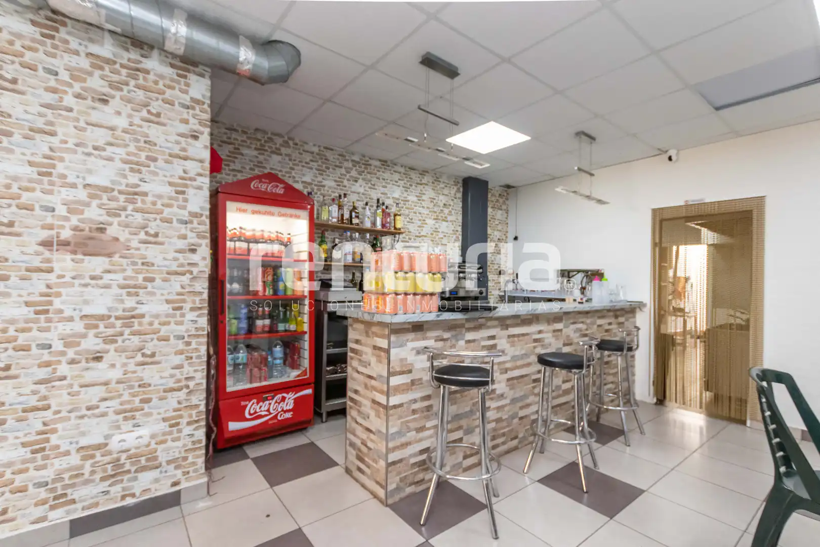 Local en venta en Gandia con Aire acondicionado, Terraza y Amueblado