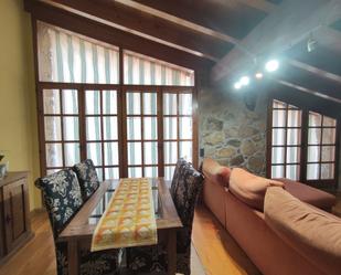 Wohnzimmer von Haus oder Chalet zum verkauf in Montagut i Oix mit Heizung, Privatgarten und Parkett