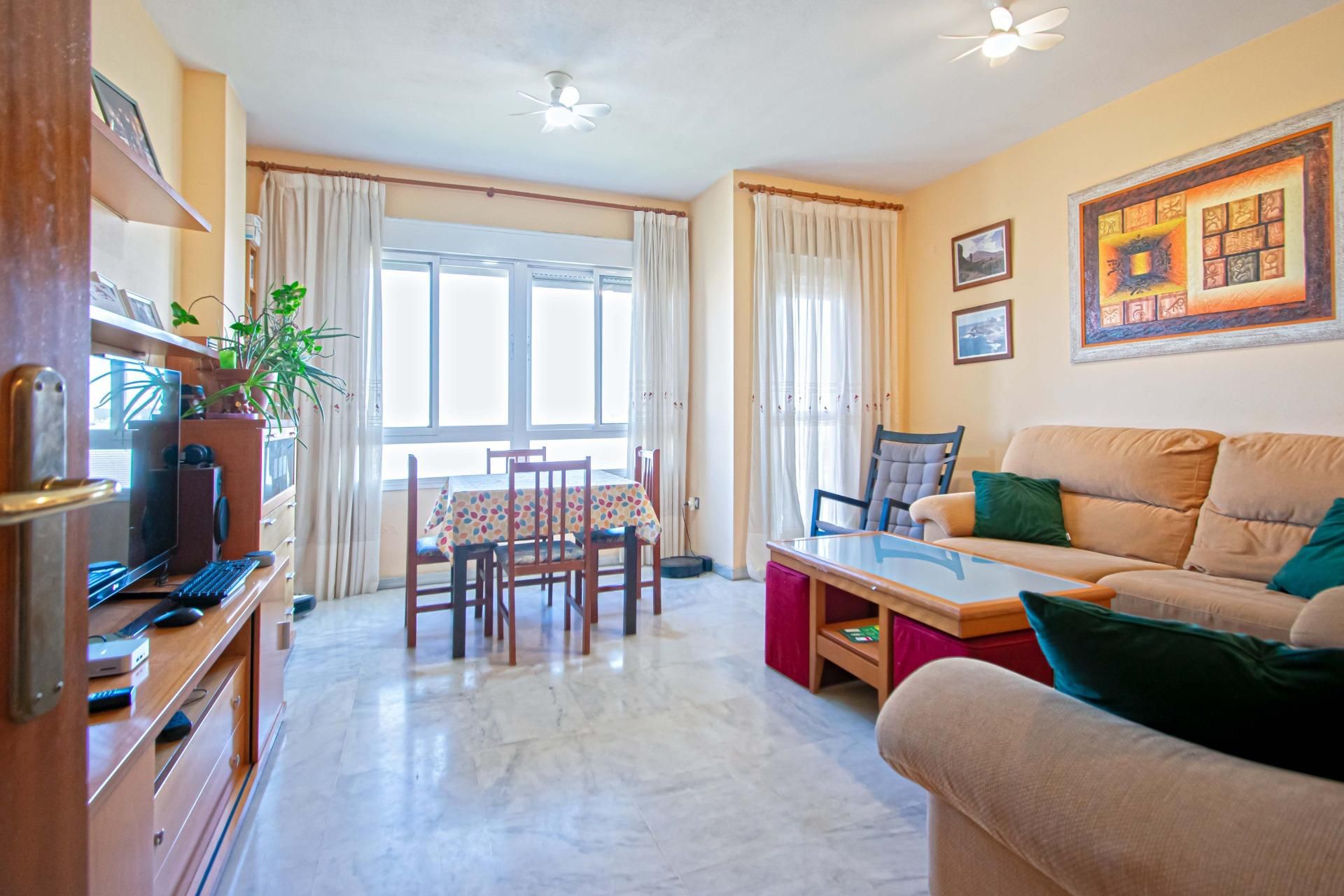 Bedroom of Flat for sale in  Sevilla Capital  with Air Conditioner, Storage room and Balcony