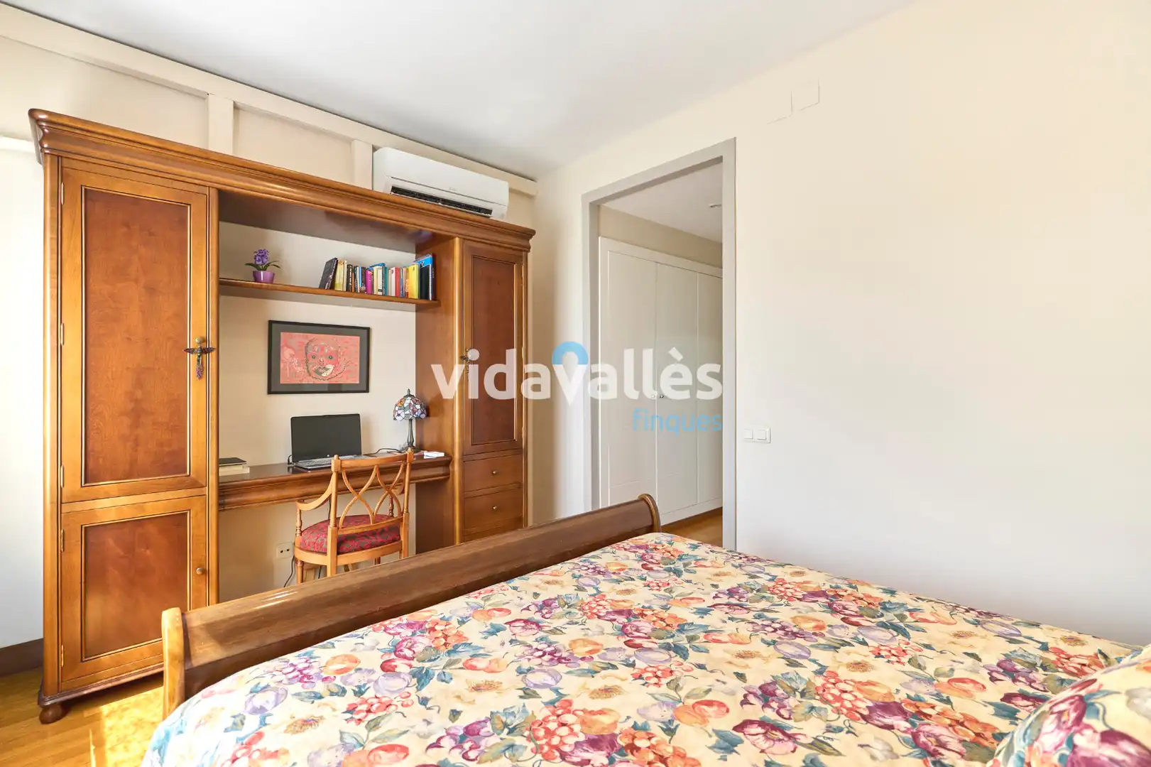 Schlafzimmer von Wohnung zum Verkauf in Barcelona mit Klimaanlage, Heizung und Terrasse