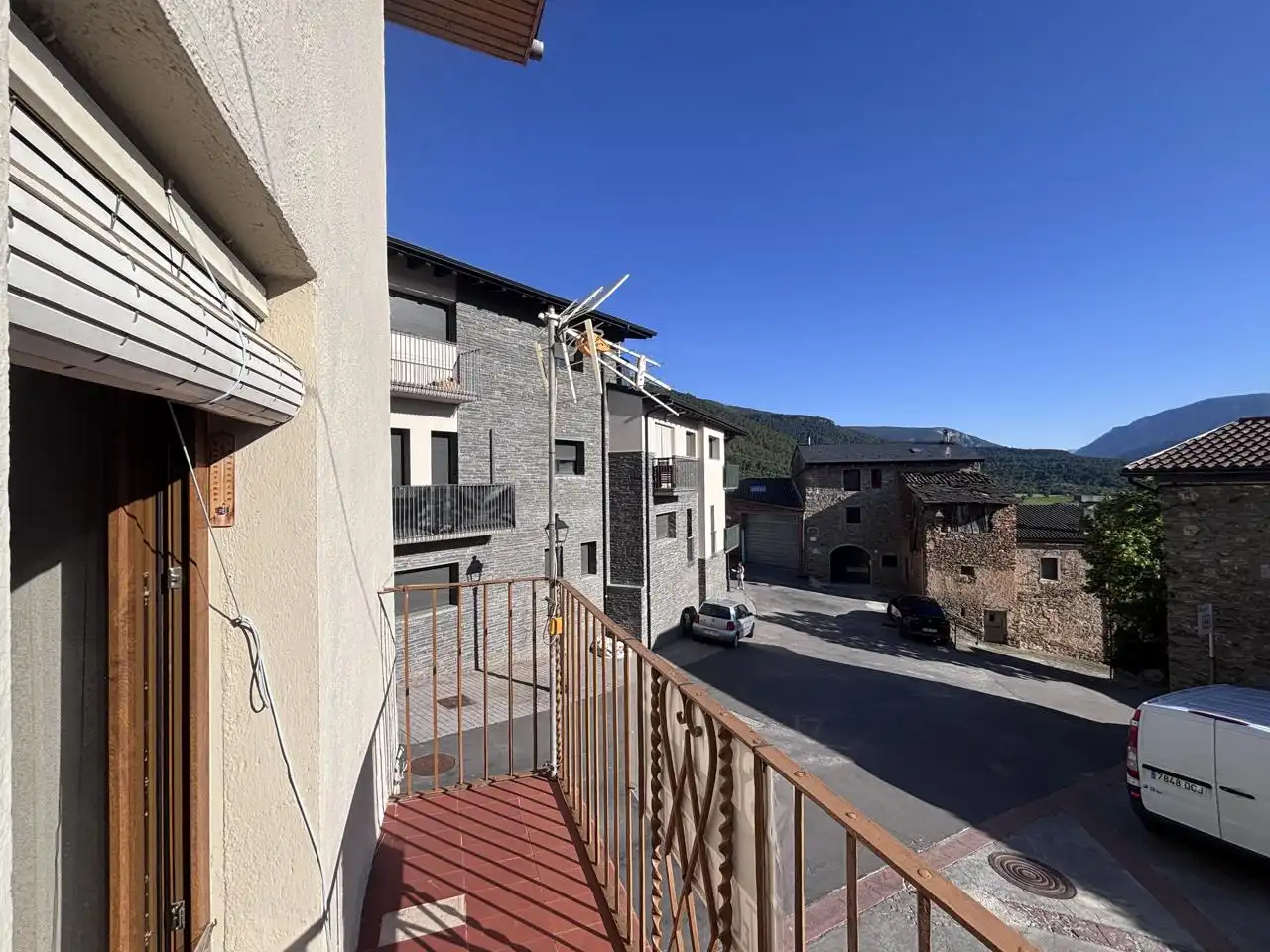 Vista exterior de Casa o xalet en venda en Ribera d'Urgellet amb Calefacció, Moblat i Alarma