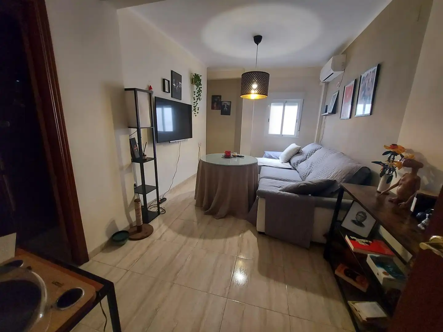 Sala d'estar de Àtic en venda en Córdoba amb Aire condicionat, Terrassa i Moblat