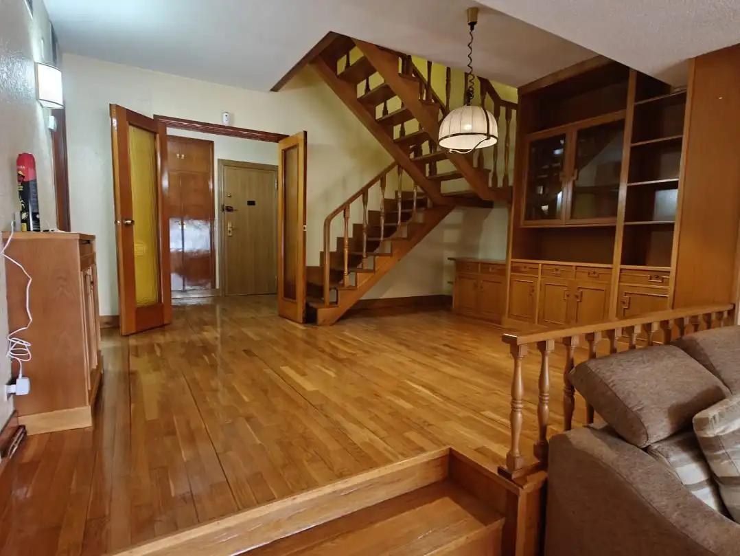 Maisonette zur Miete in Murcia mit Klimaanlage, Heizung und Parkett