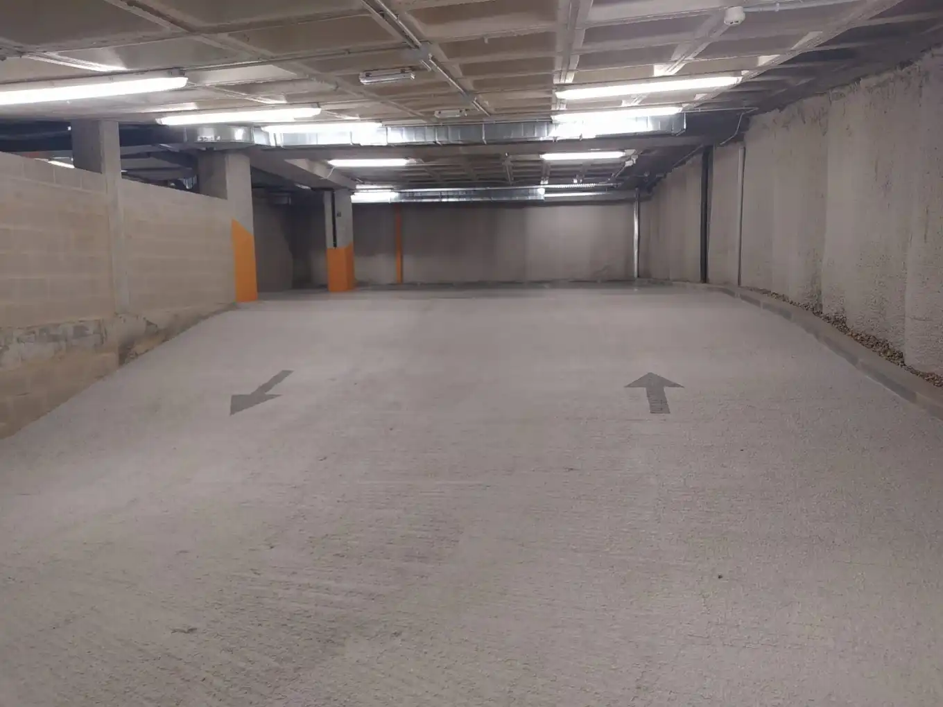 Aparcament de Garatge de lloguer en  Madrid Capital amb Alarma