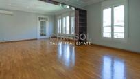 Living room of Flat for sale in  Barcelona Capital  with Air Conditioner and Heating