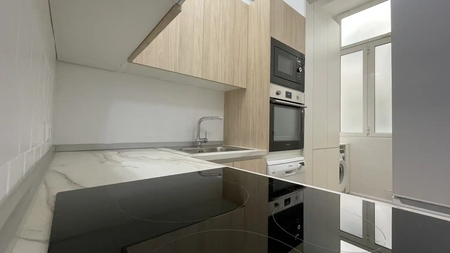 Cuina de Pis de lloguer en Valencia amb Aire condicionat, Calefacció i Parquet