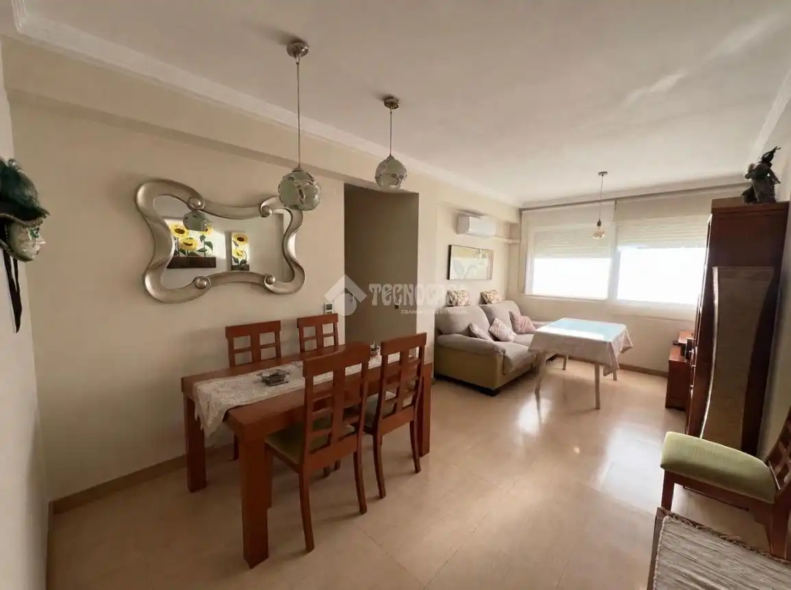 Comedor de Piso en venta en Dos Hermanas