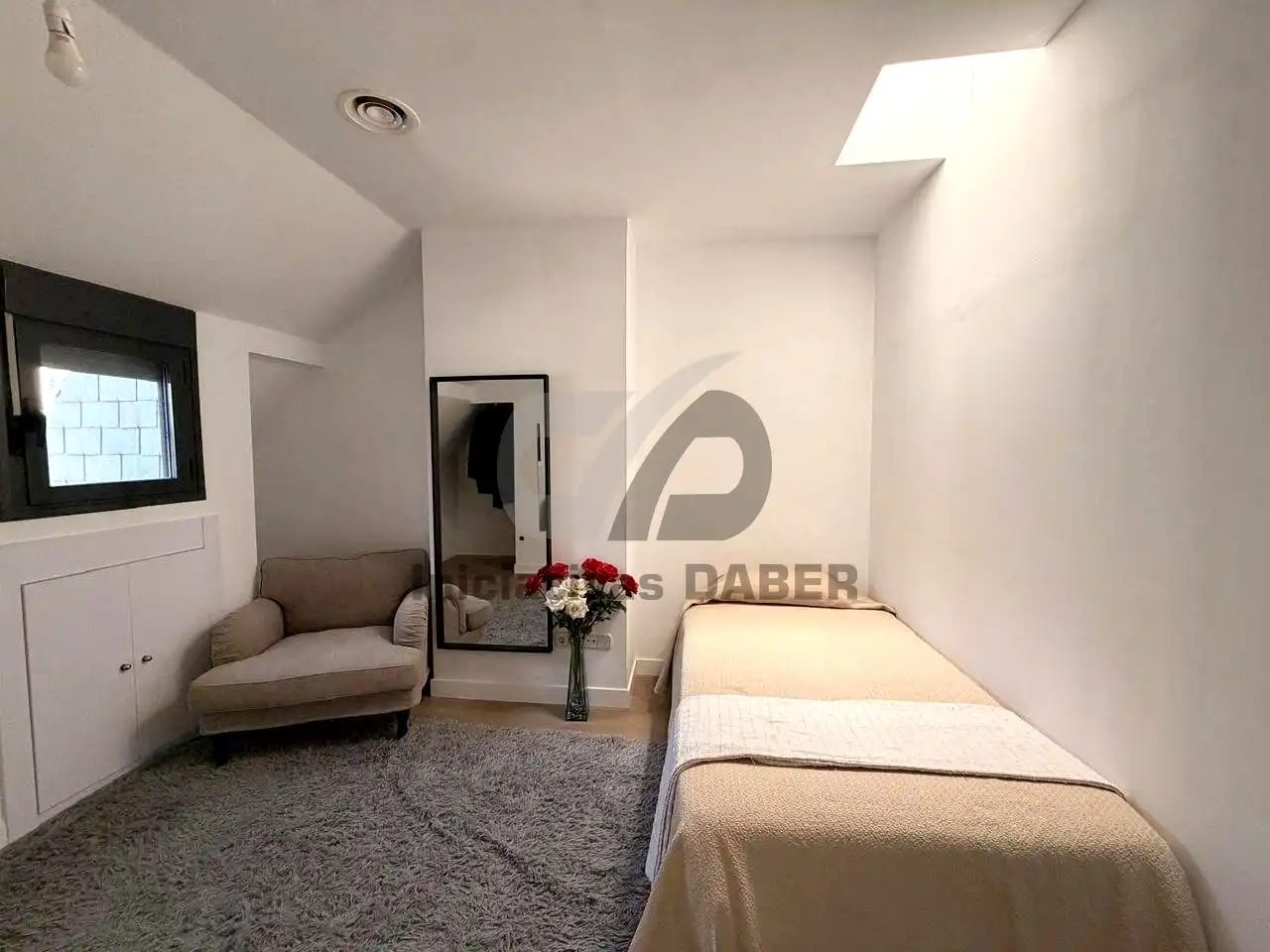 Habitación de Dúplex en venta en El Viso de San Juan