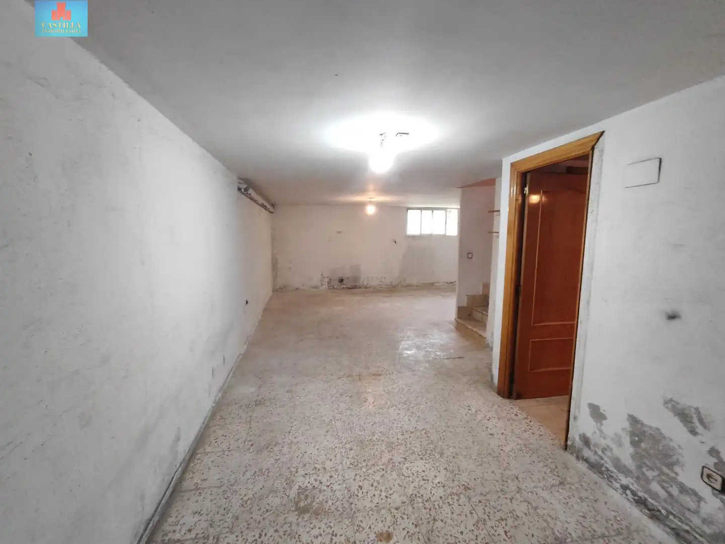 Casa adosada en venta en Ávila con Calefacción, Jardín privado y Trastero