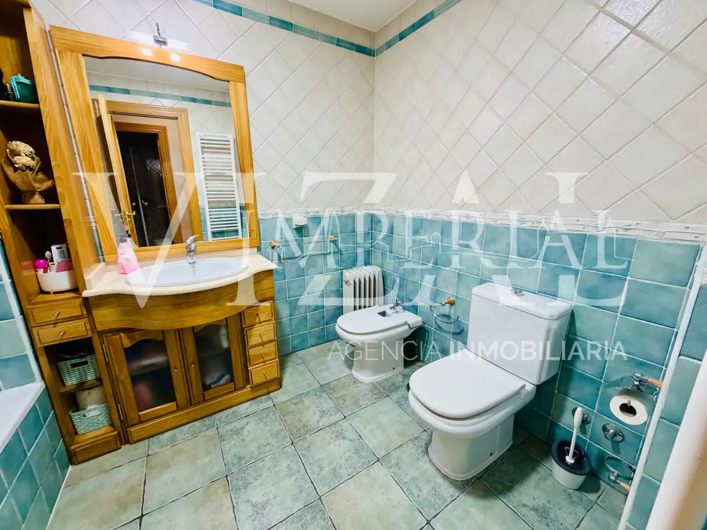 Baño de Piso en venta en Torrijos con Aire acondicionado, Calefacción y Trastero