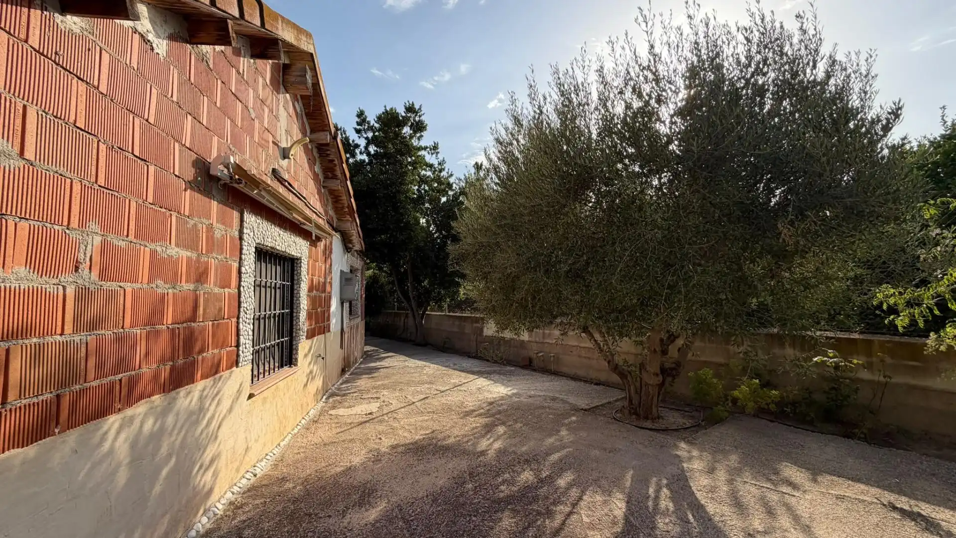Exterior view of Country homes for sale in Librilla  with Air Conditioner and Furnished