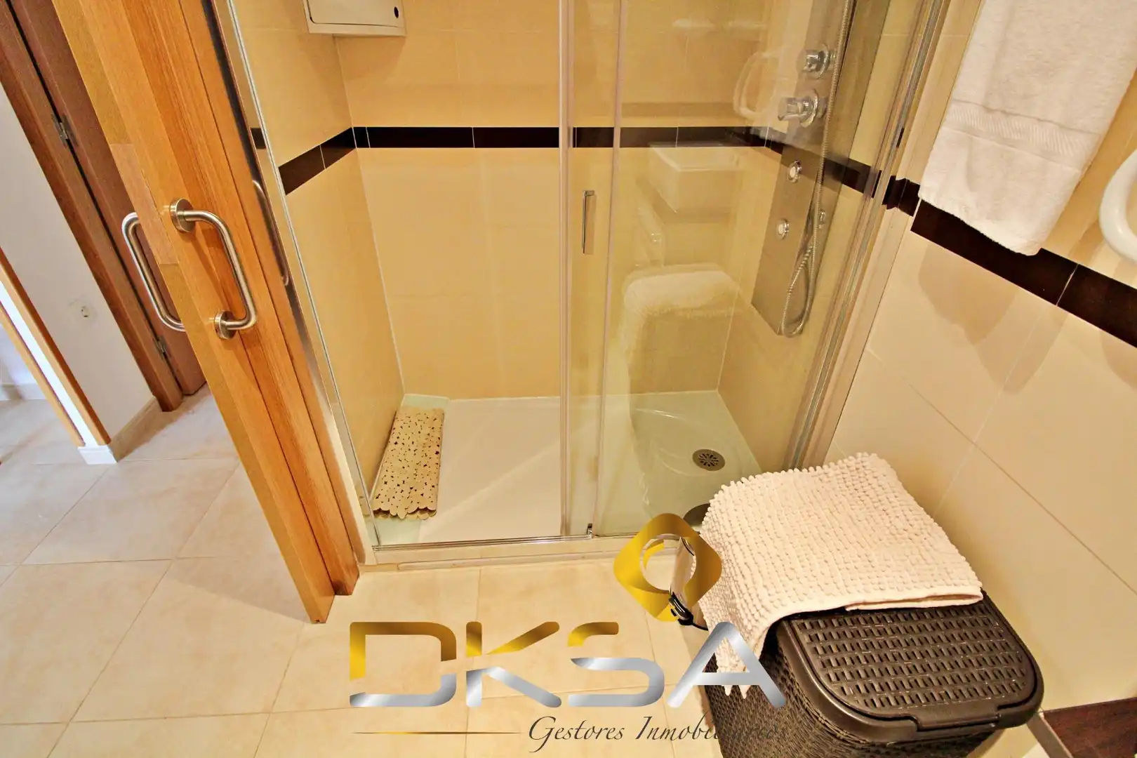 Bathroom of Apartments for rent in Oropesa del Mar / Orpesa  with Air Conditioner, Heating and Private garden