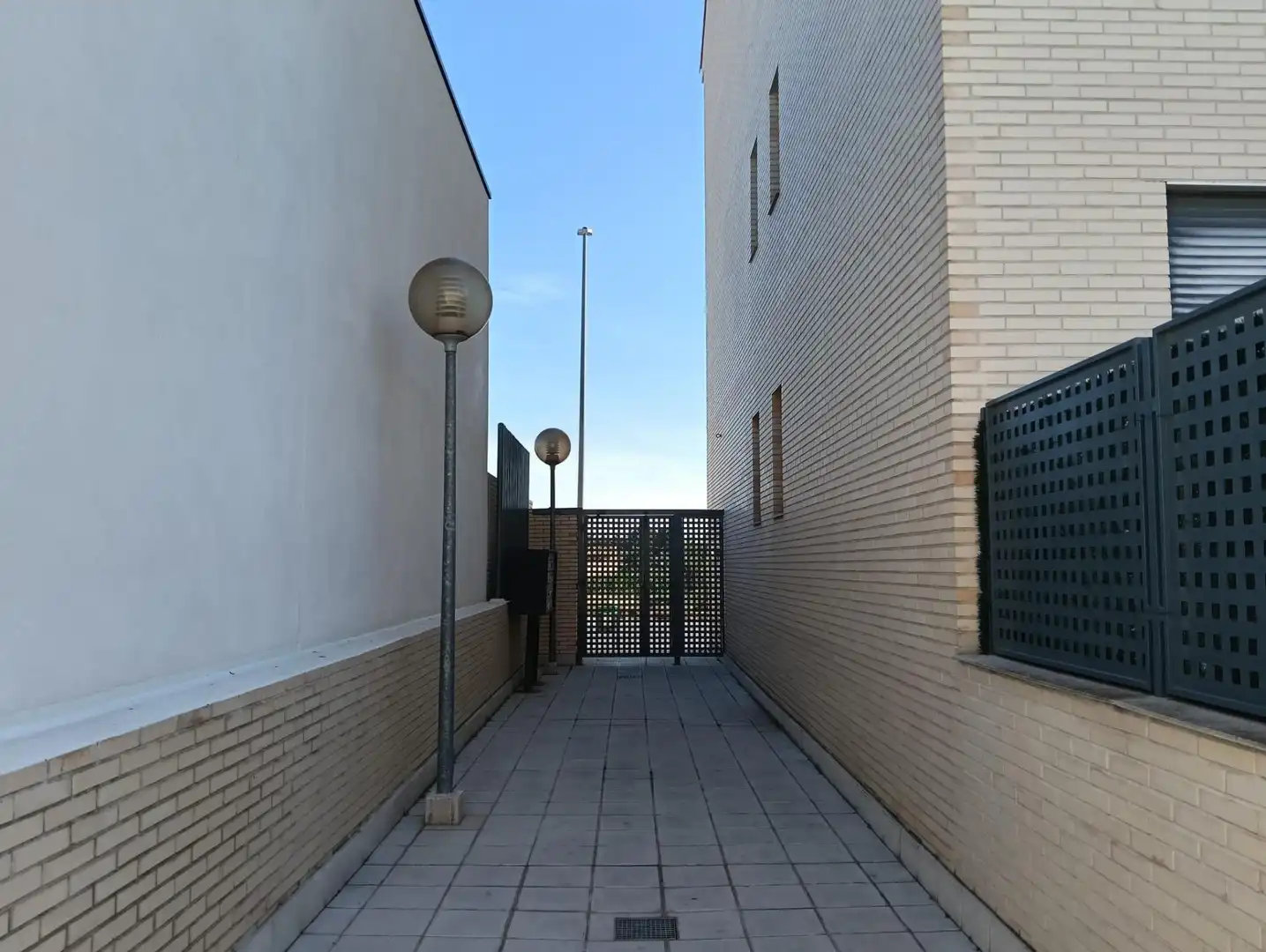 Vista exterior de Pis en venda en El Burgo de Ebro amb Calefacció, Terrassa i Traster