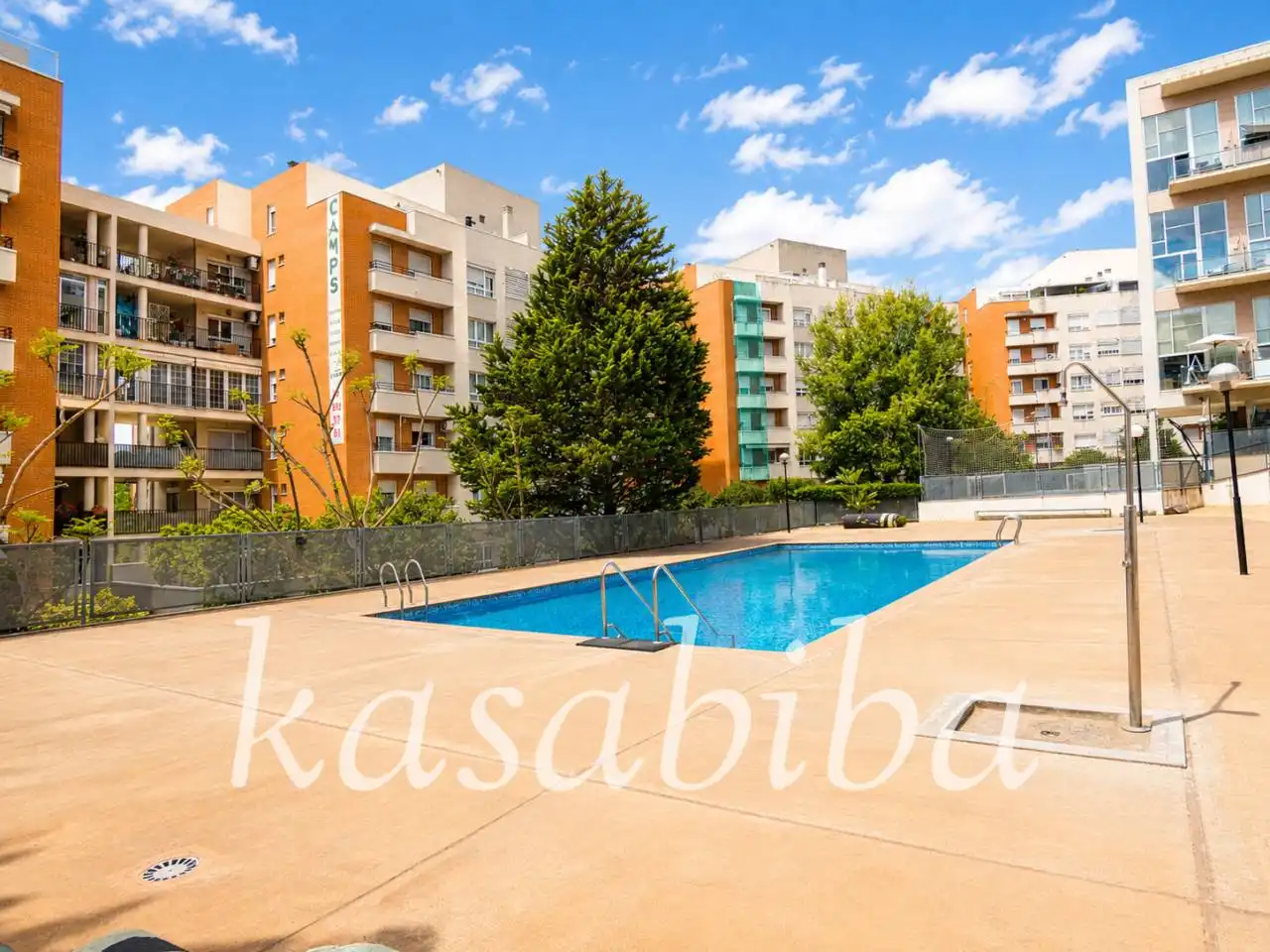 Schwimmbecken von Wohnung zum Verkauf in Paterna mit Klimaanlage, Heizung und Terrasse