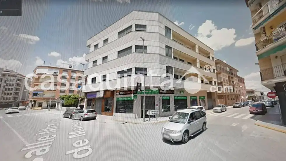 Appartamento con ascensore in affitto a Calle Ntra. Sra. de Monserrate