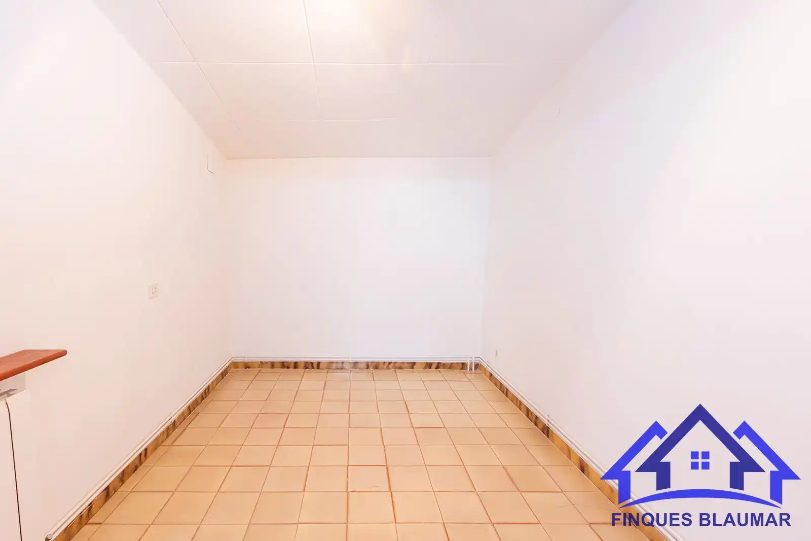 Cuina de Pis en venda en Canet de Mar amb Calefacció, Terrassa i Traster