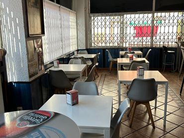 Locale commerciale in cessione a Calle del Arzobispo Morcillo 21