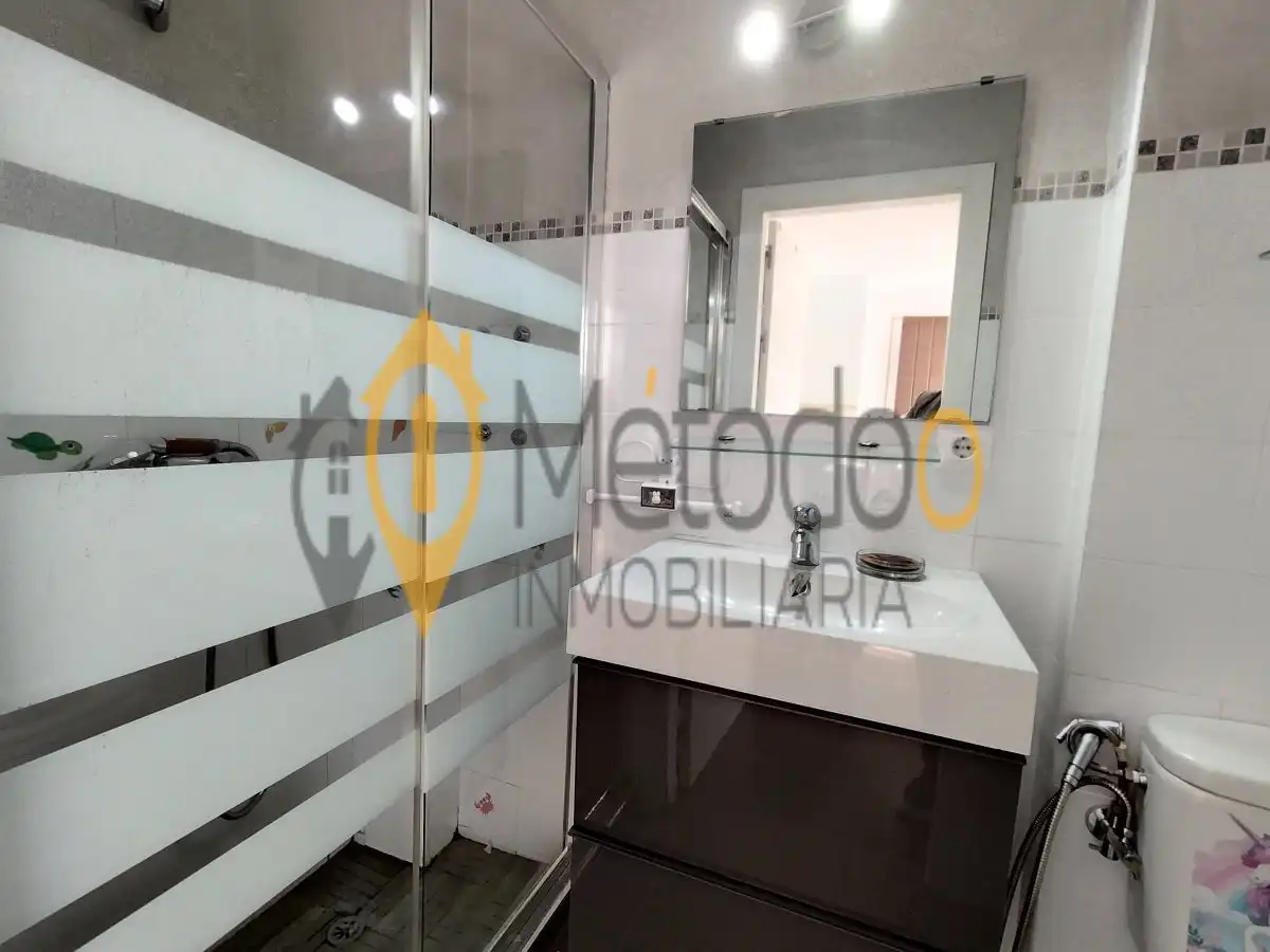 Baño de Casa adosada en venta en La Rinconada con Terraza y Trastero
