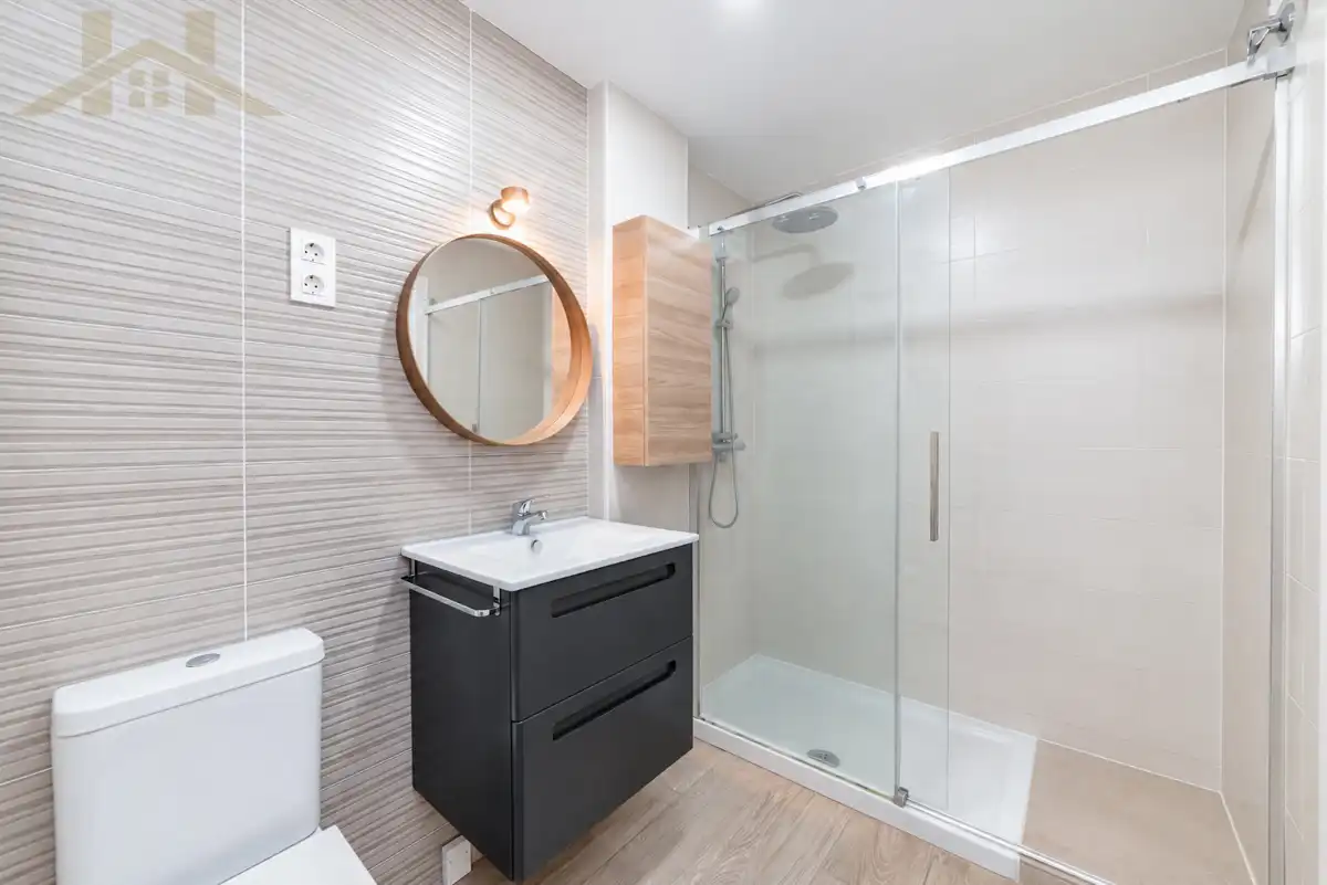 Baño de Casa adosada en venta en Rivas-Vaciamadrid con Aire acondicionado, Calefacción y Jardín privado