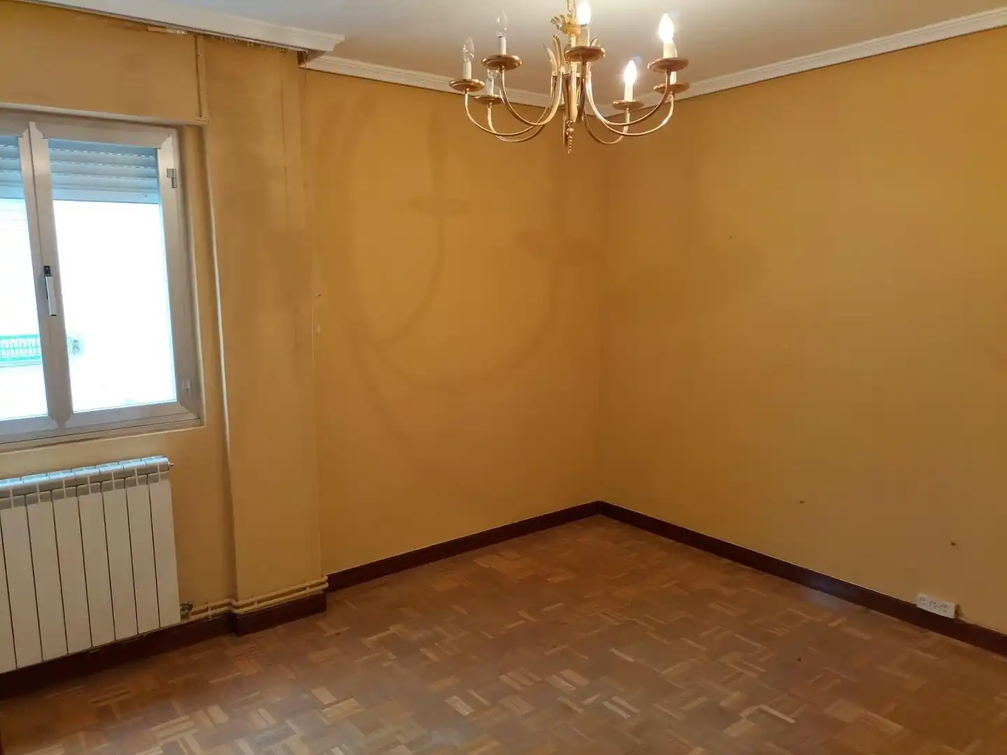 Habitación de Piso en venta en Palencia con Calefacción y Balcón