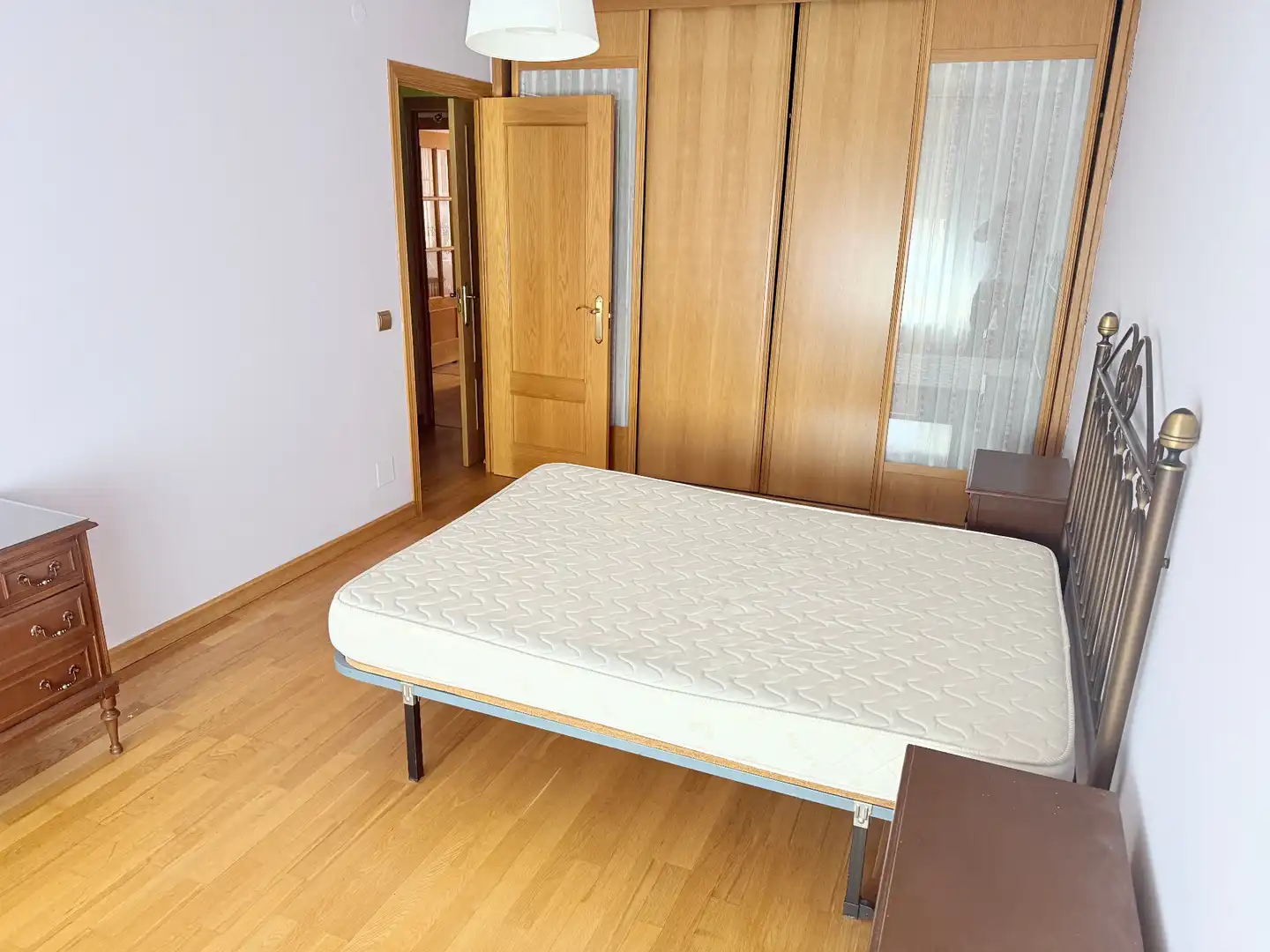 Bedroom of Flat for rent in Villaquilambre  with Heating, Furnished and Oven