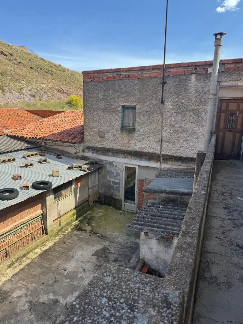 Exterior view of Houses for sale in Brea de Aragón