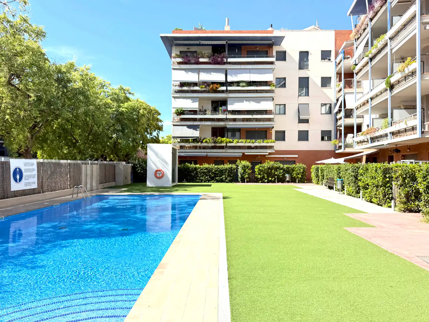 Appartement compact avec piscine à vendre à Avinguda Horta de Santa Maria, imagen 3