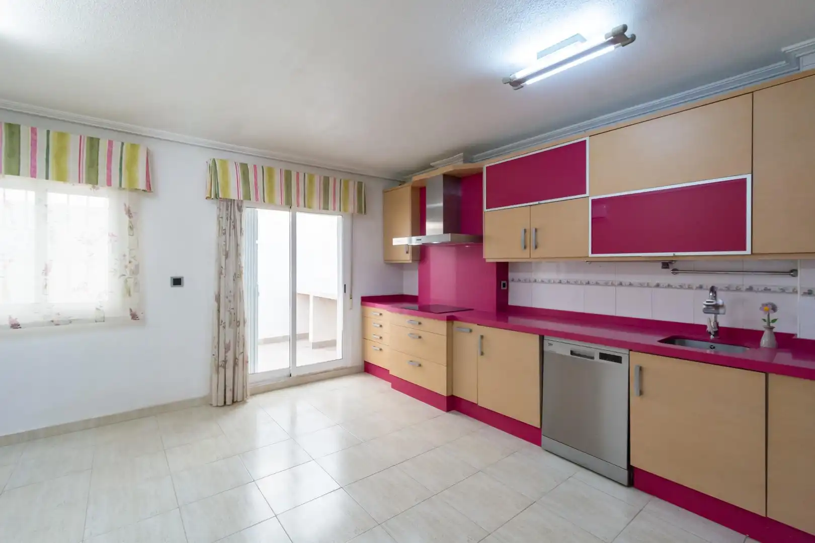 Casa amb terrassa en venda a Calle Tarazona 75, imagen 14