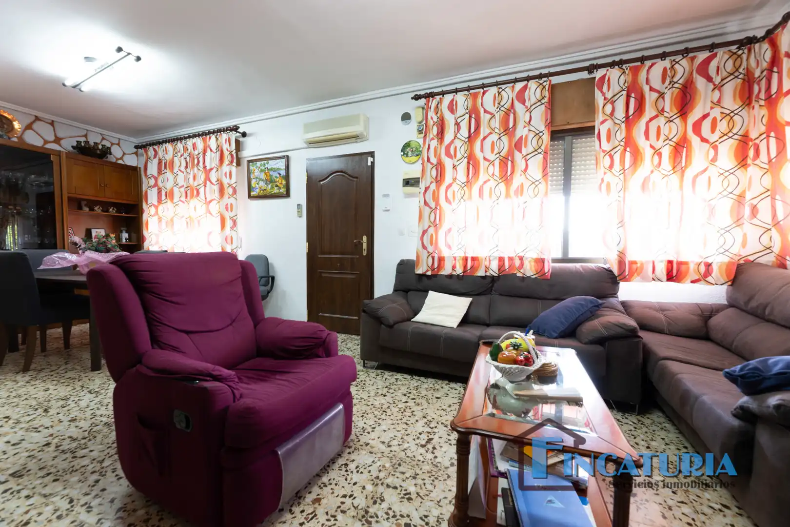 Sala d'estar de Casa o xalet en venda en Vilamarxant amb Aire condicionat, Jardí privat i Terrassa