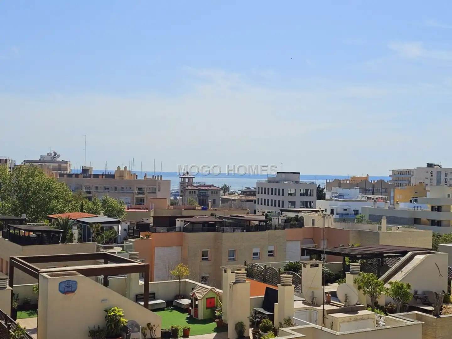 Exterior view of Attic for sale in  Palma de Mallorca  with Air Conditioner, Parquet flooring and Terrace
