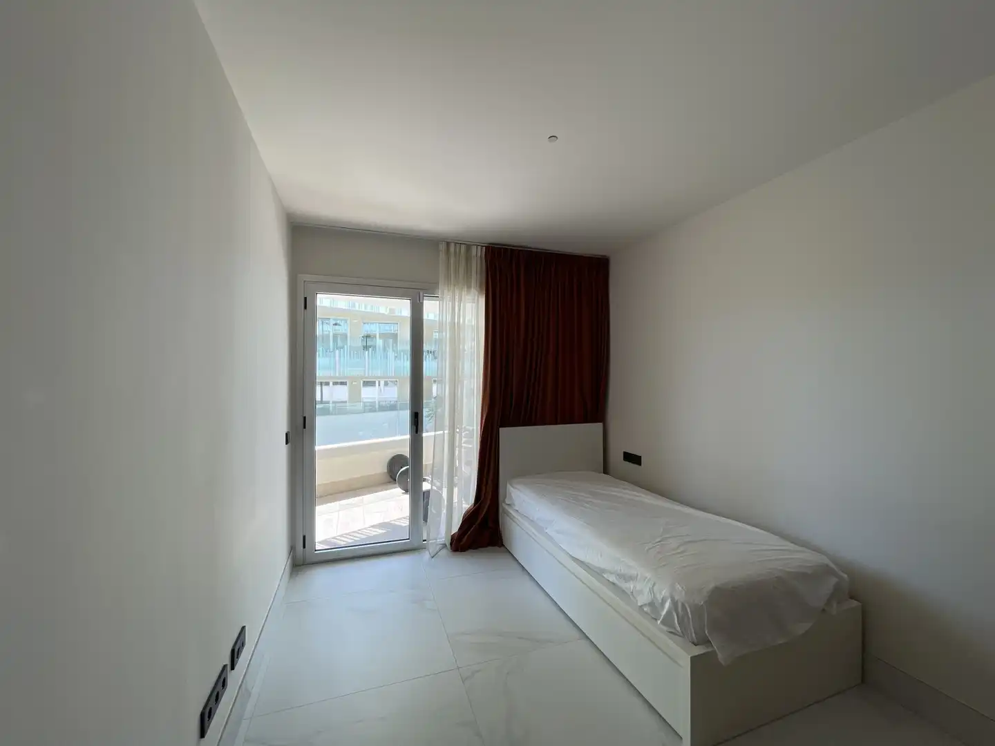 Bedroom of Apartments for rent in Marbella  with Air Conditioner, Terrace and Storage room