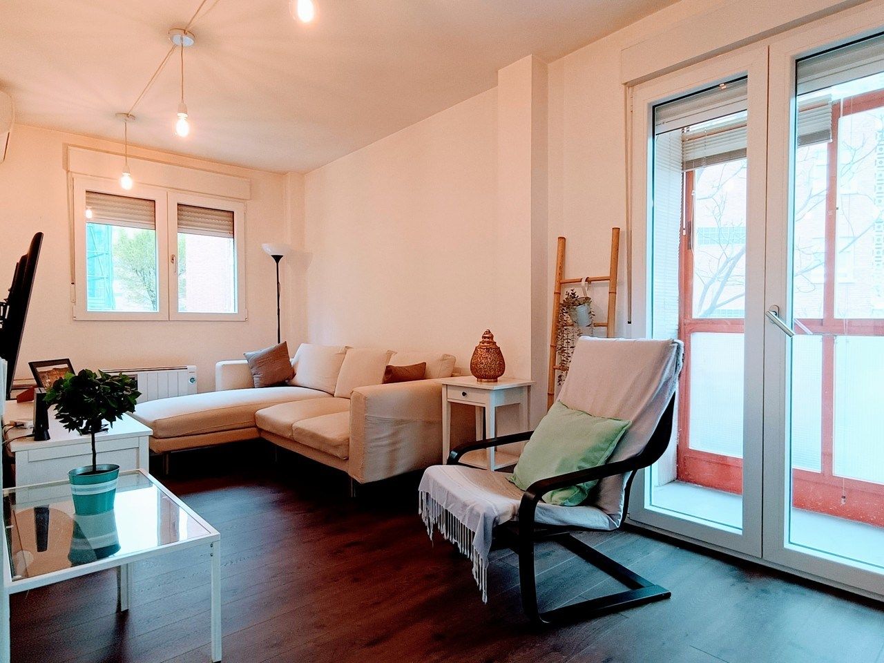 Living room of Flat for rent in Alcorcón  with Air Conditioner, Terrace and Furnished