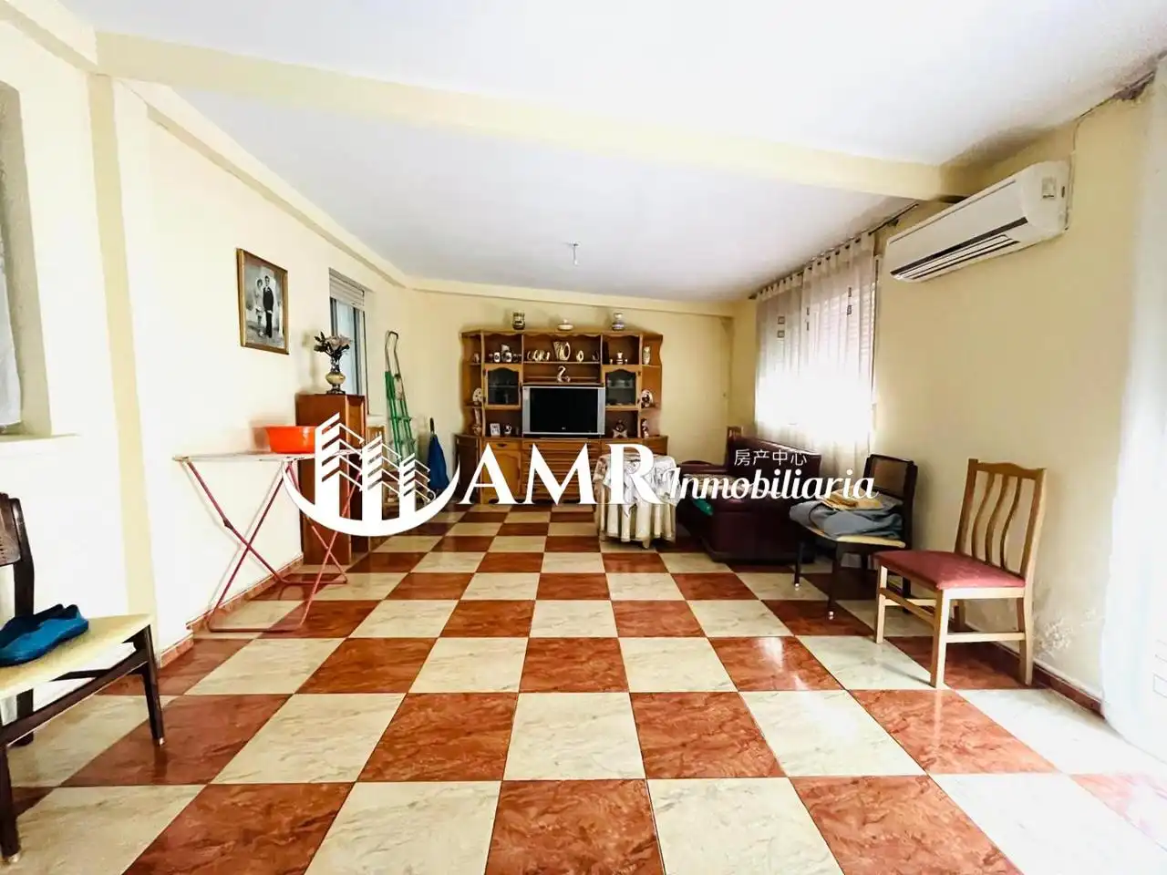 Sala d'estar de Casa o xalet en venda en Yeles amb Aire condicionat, Calefacció i Jardí privat