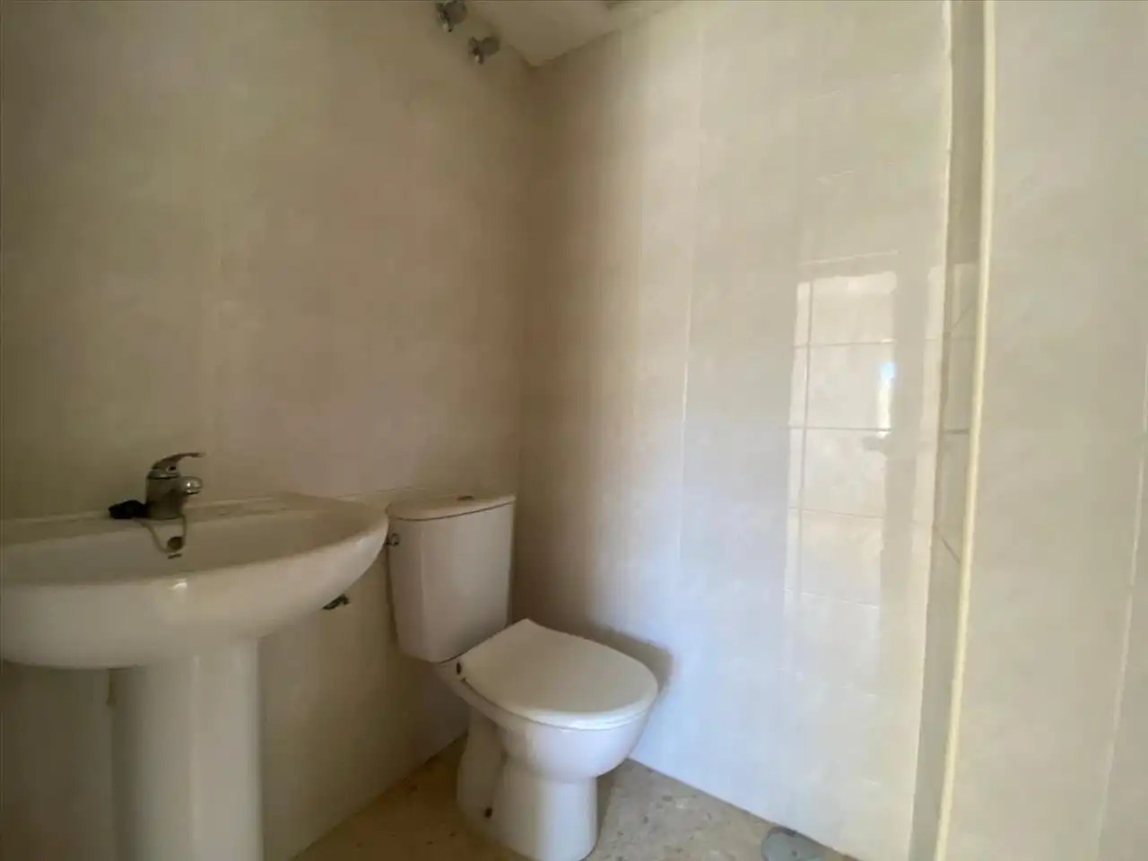 Bathroom of Flat for sale in Arcos de la Frontera  with Balcony
