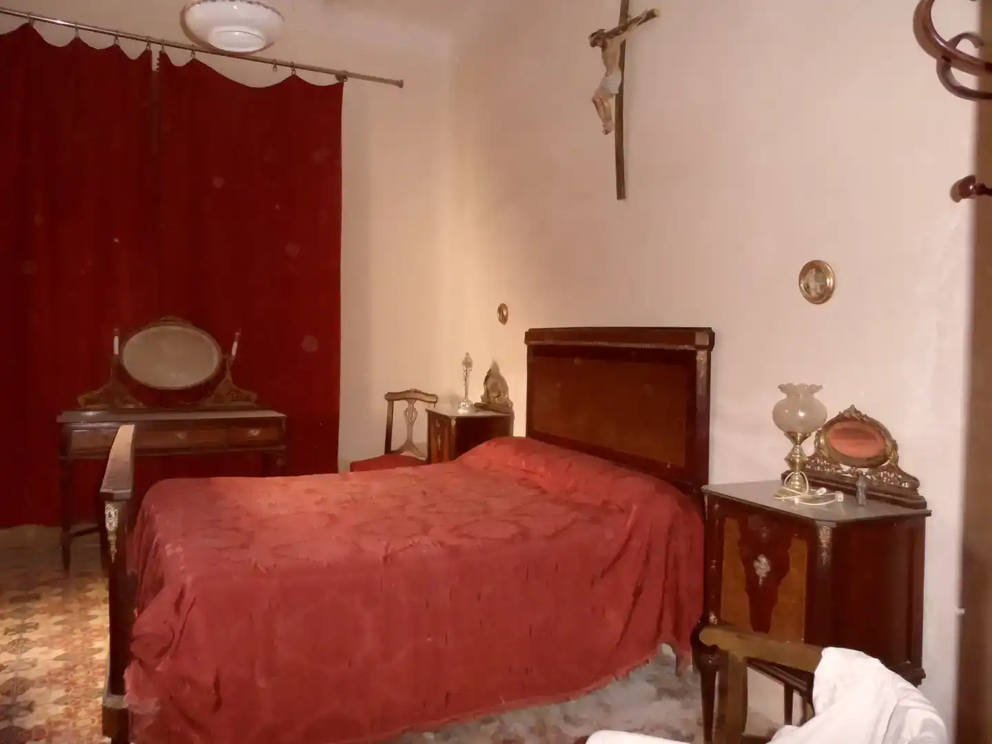 Dormitori de Casa o xalet en venda en Bedmar y Garcíez amb Balcó