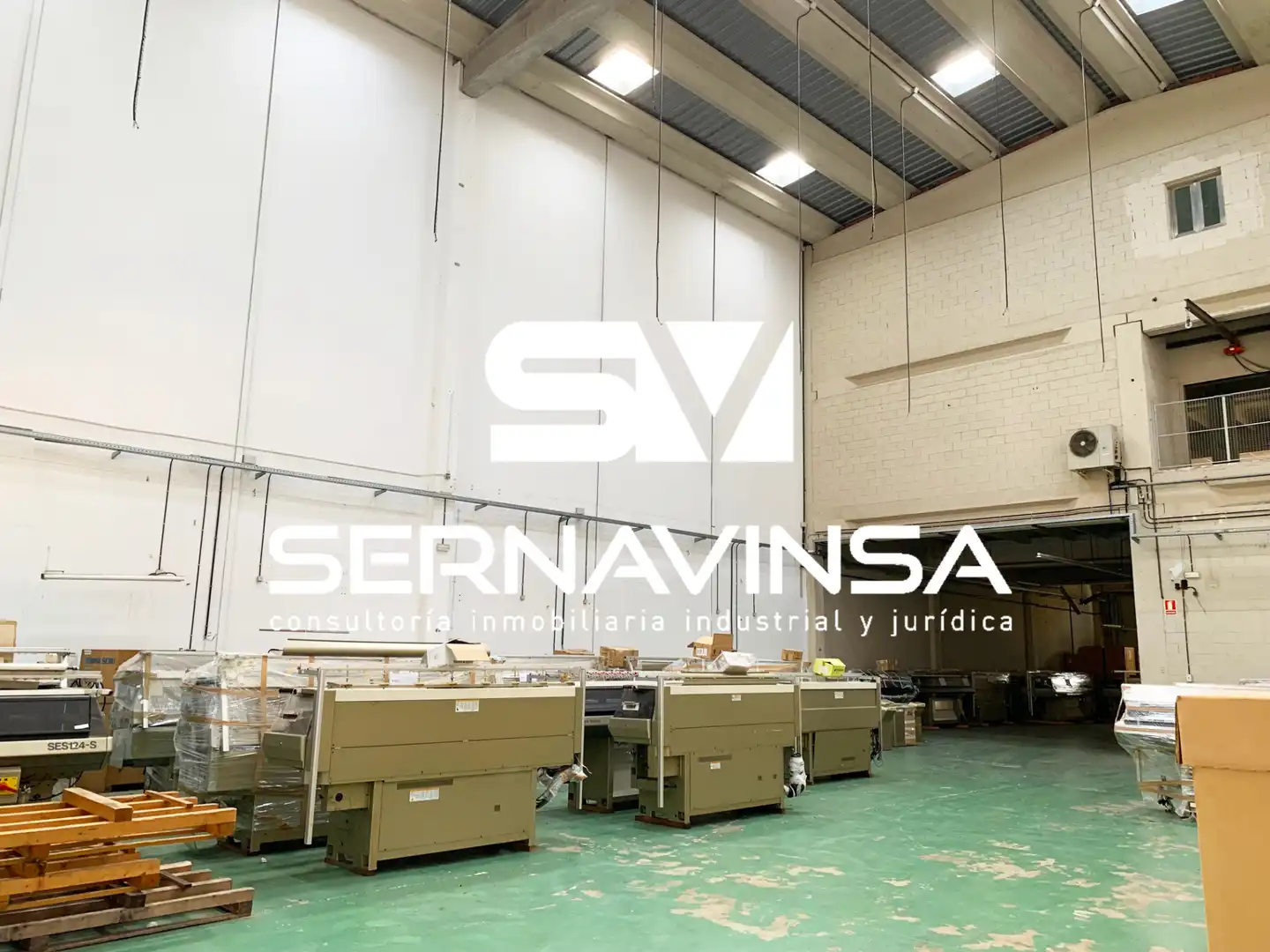 Nau industrial en venda en Barberà del Vallès