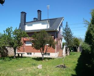 Außenansicht von Haus oder Chalet zum verkauf in Castropodame mit Heizung, Terrasse und Abstellraum