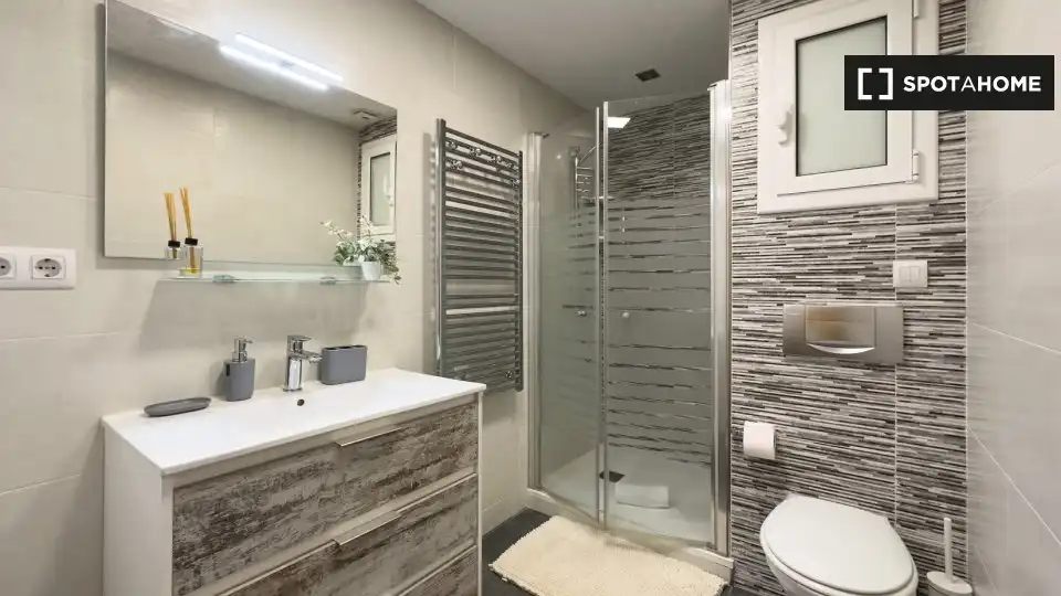 Wohnung zur Miete in La Guineueta