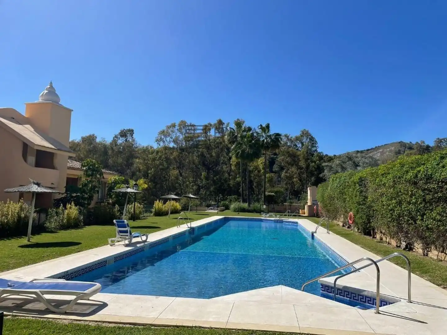 Àtic amb piscina en venda a Santa Mª Village
