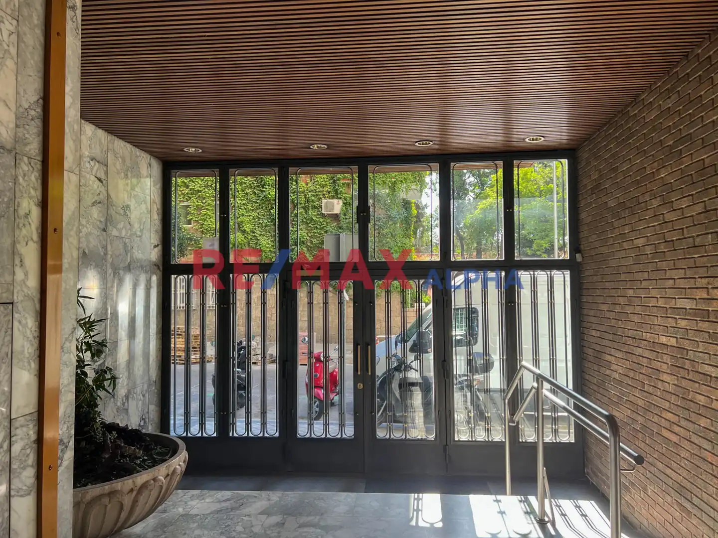 Vista exterior de Piso de alquiler en Madrid con Aire acondicionado, Calefacción y Terraza